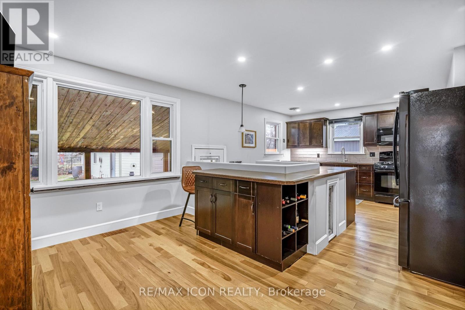 30 Broadway Avenue, London South, Ontario  N6P 1A8 - Photo 17 - X12907982