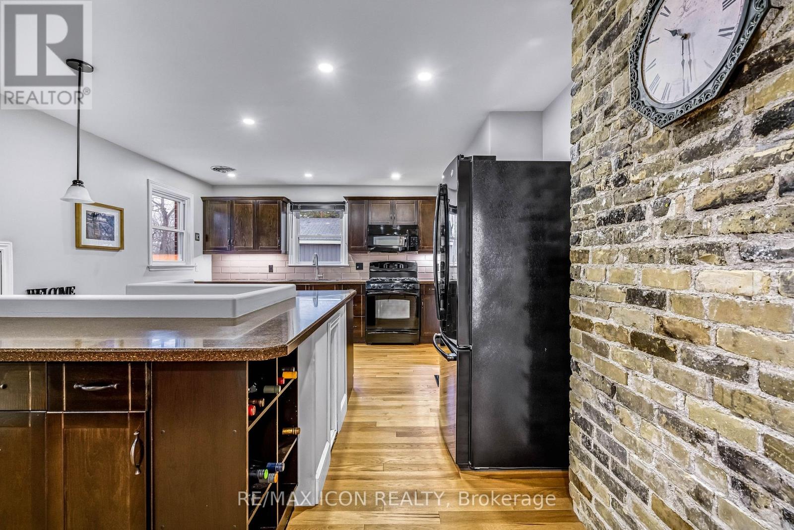 30 Broadway Avenue, London South, Ontario  N6P 1A8 - Photo 19 - X12907982