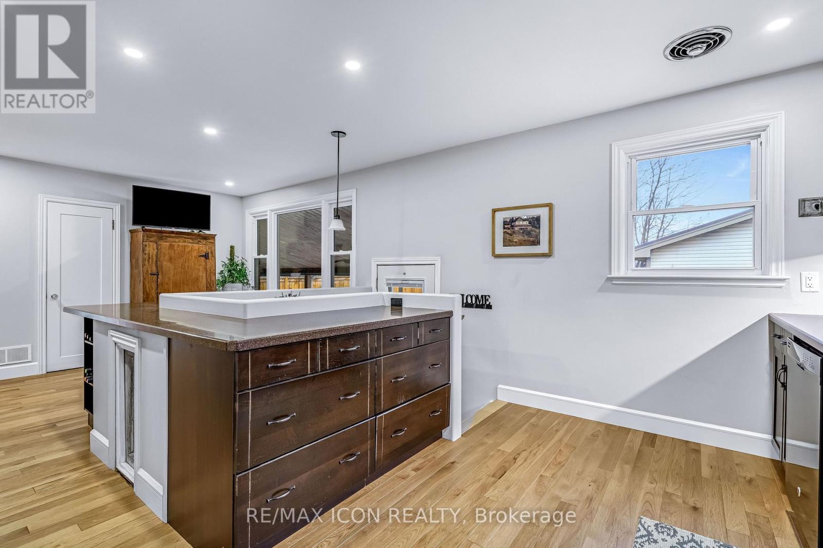 30 Broadway Avenue, London South, Ontario  N6P 1A8 - Photo 22 - X12907982