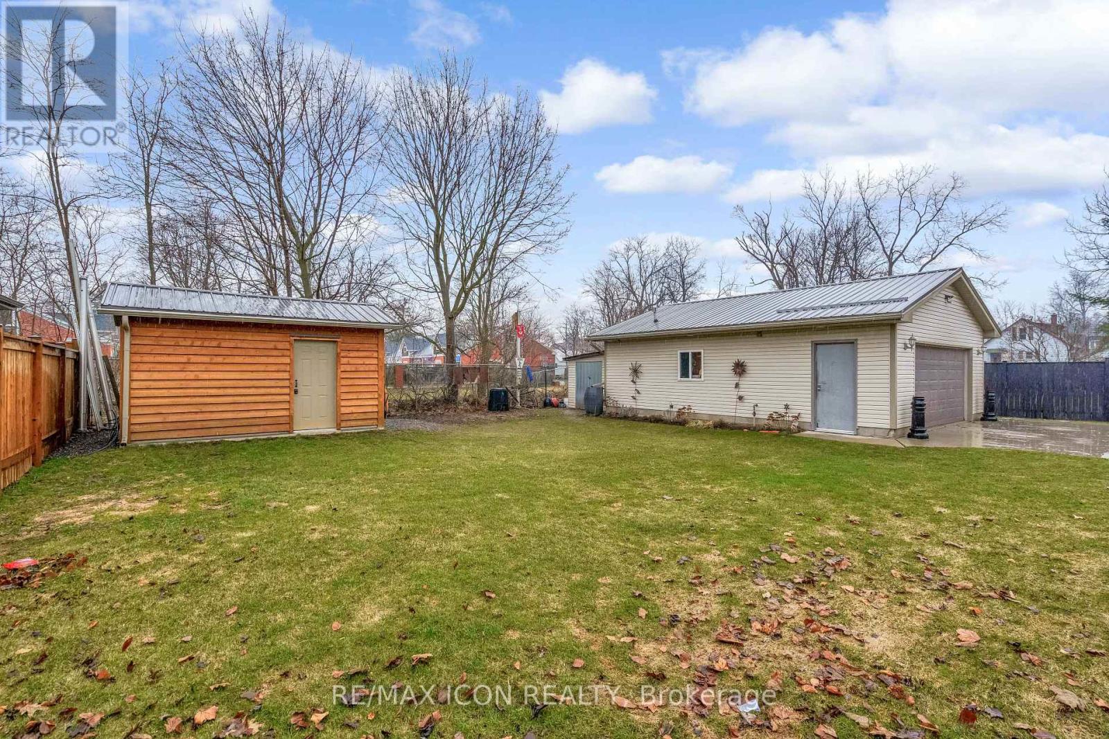 30 Broadway Avenue, London South, Ontario  N6P 1A8 - Photo 4 - X12907982