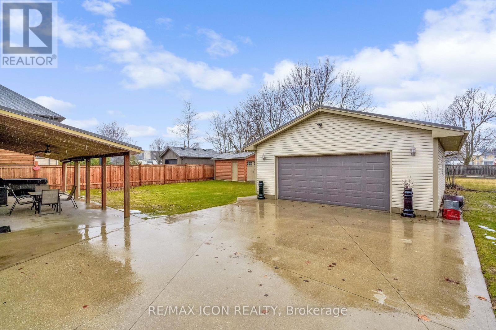 30 Broadway Avenue, London South, Ontario  N6P 1A8 - Photo 6 - X12907982