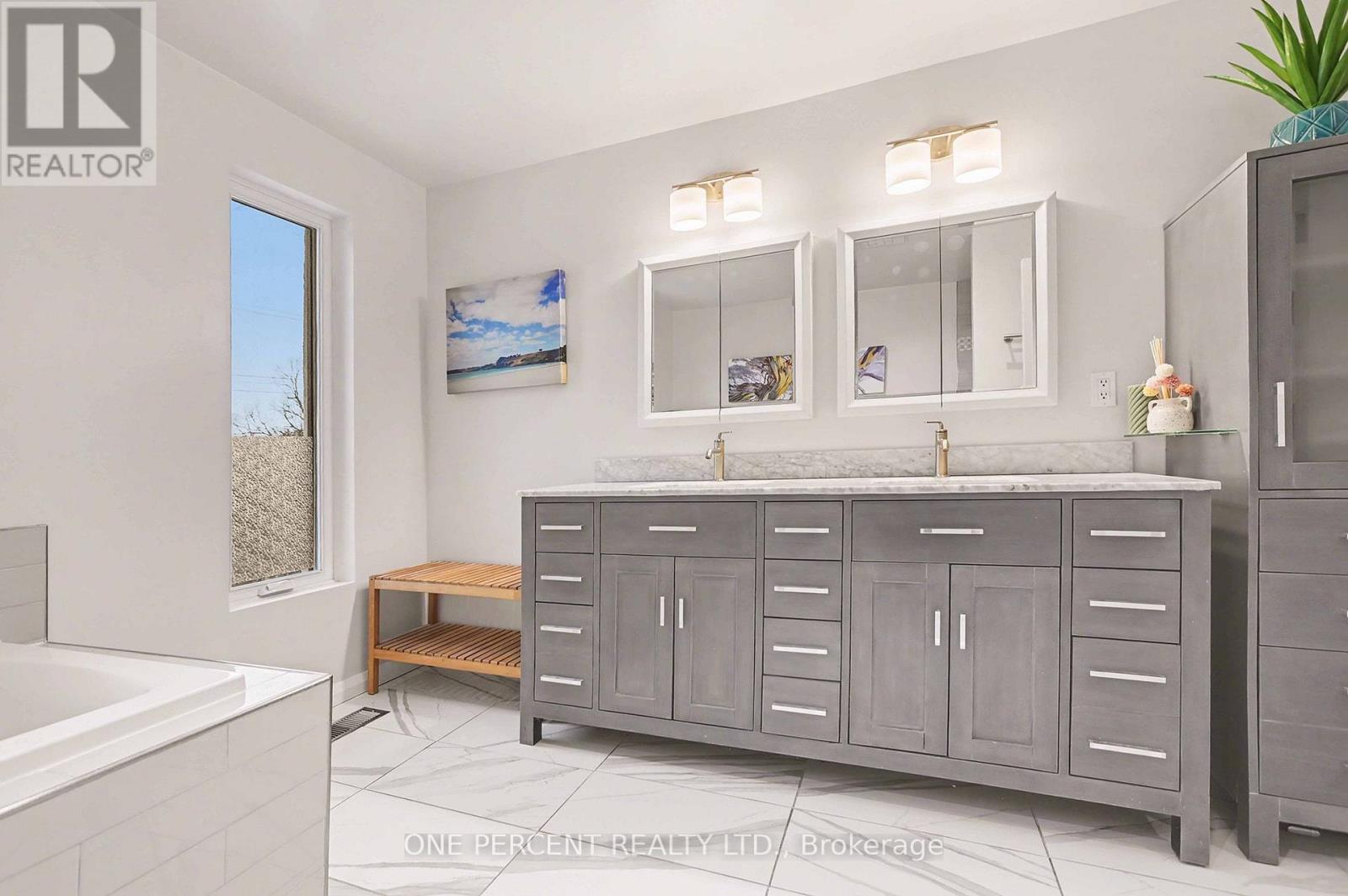 60 Pontiac Street, Ottawa, Ontario  K1Y 2K1 - Photo 22 - X12908012