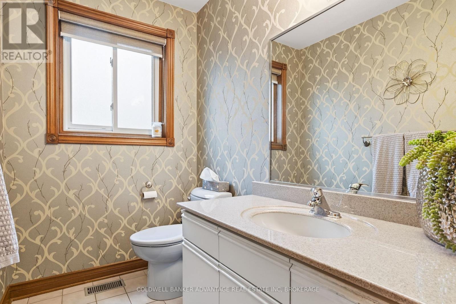 41 Adel Drive E, St. Catharines (Carlton/bunting), Ontario  L2M 3W9 - Photo 11 - X12907940