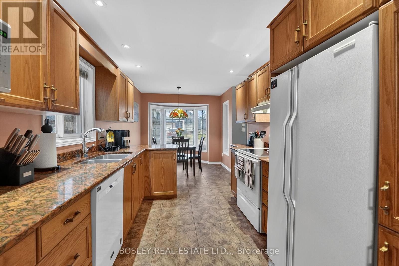 34 - 121 Glen Morris Drive, St. Catharines, Ontario  L2T 4C5 - Photo 8 - X12908008