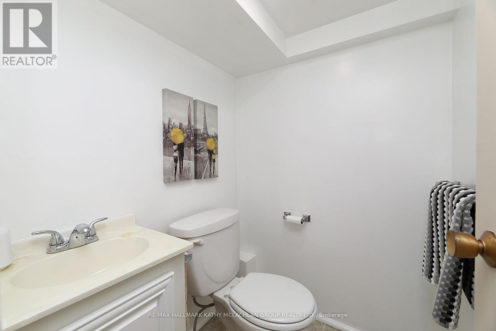 93 Donegall Drive, Toronto, Ontario  M4G 3G9 - Photo 23 - C12907990
