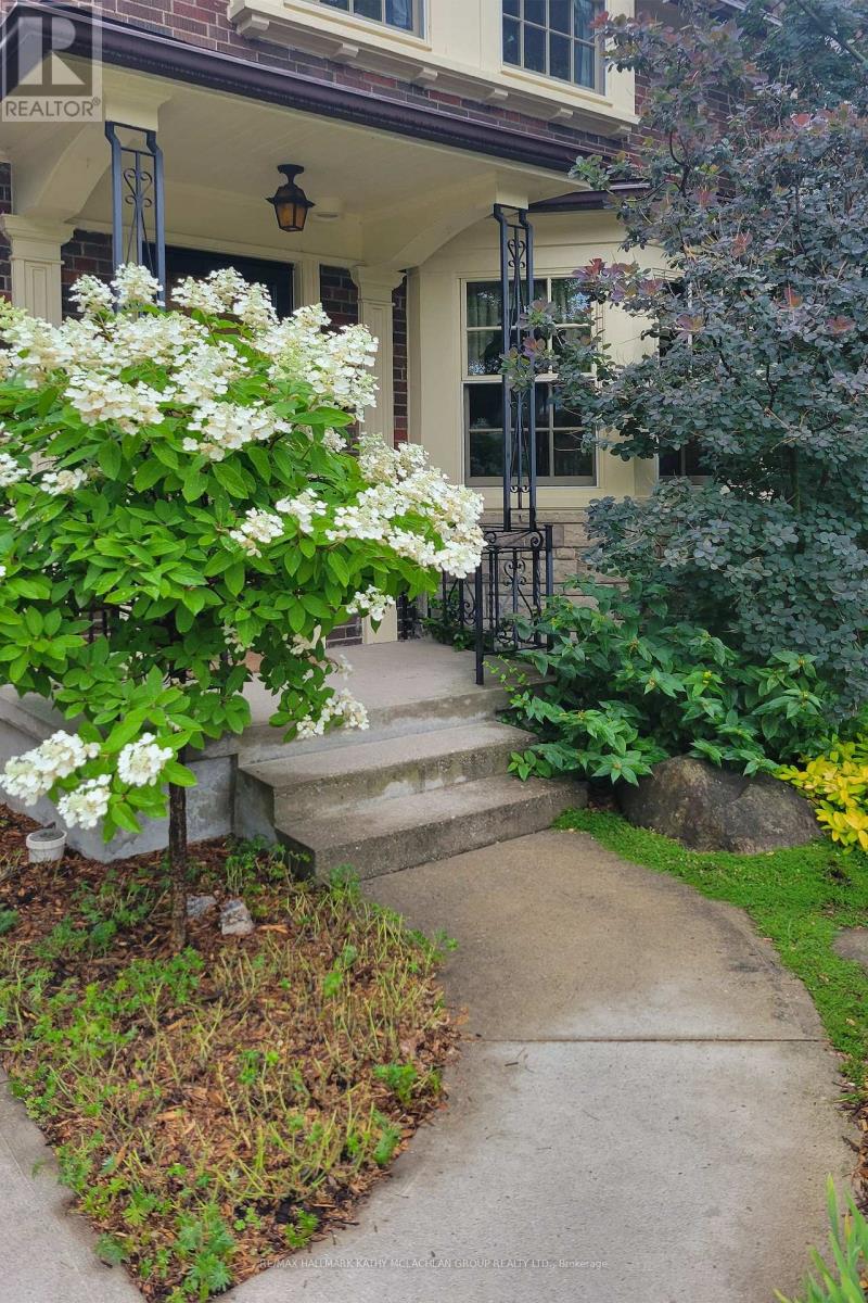 93 Donegall Drive, Toronto, Ontario  M4G 3G9 - Photo 33 - C12907990