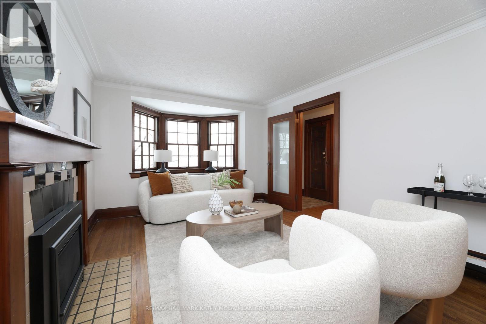 93 Donegall Drive, Toronto, Ontario  M4G 3G9 - Photo 5 - C12907990