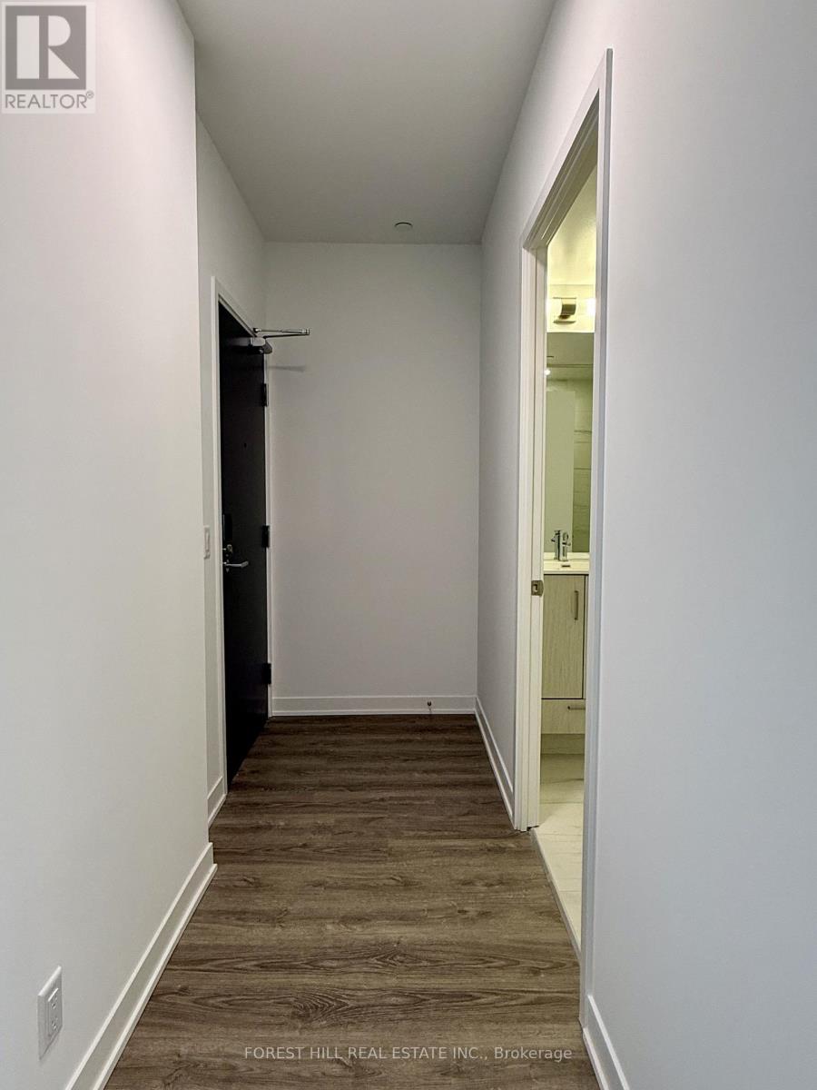 1015 - 180 Front Street E, Toronto, Ontario  M5A 0A9 - Photo 2 - C12907994