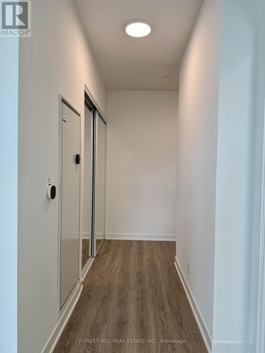 1015 - 180 Front Street E, Toronto, Ontario  M5A 0A9 - Photo 3 - C12907994