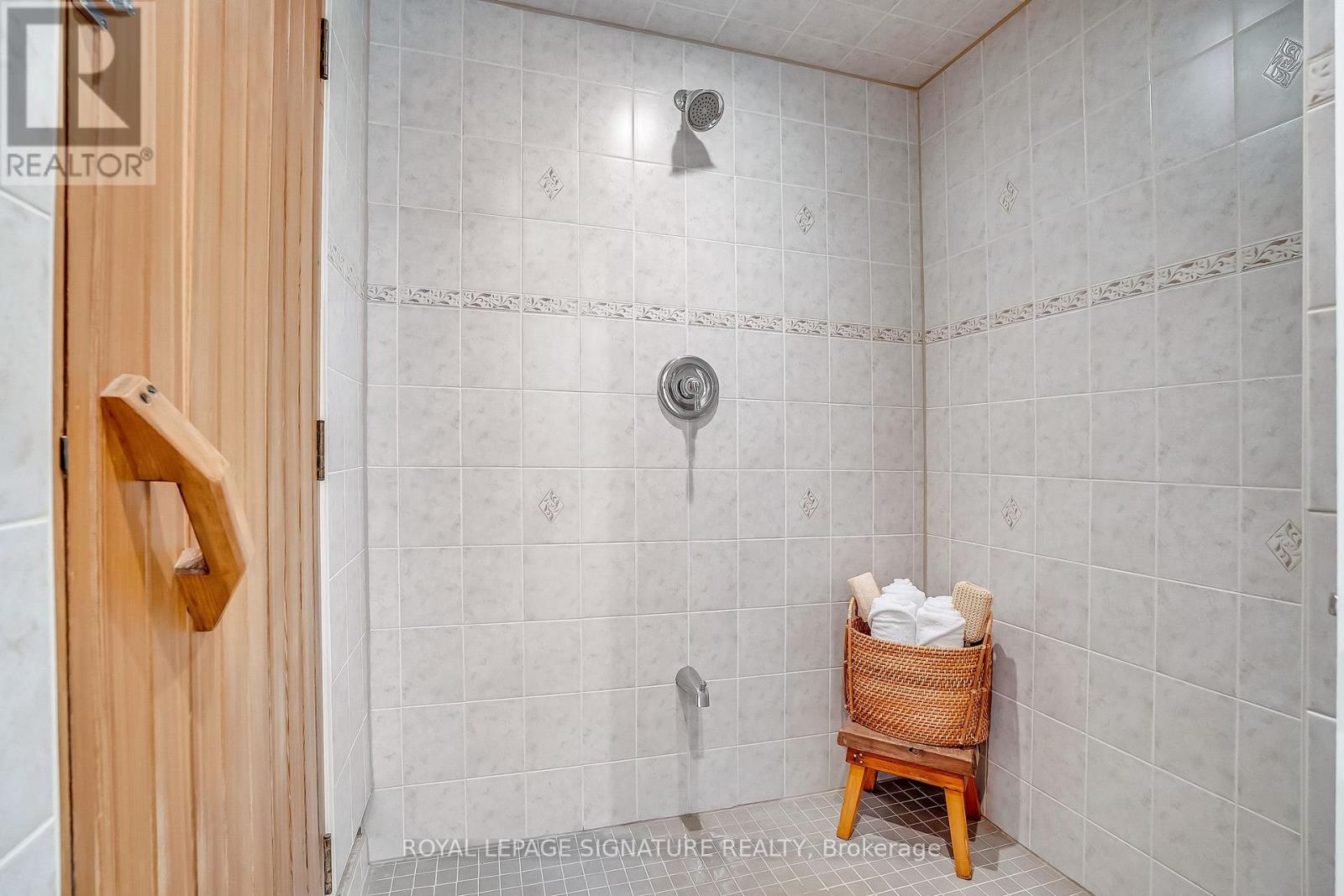 25 Fenelon Drive, Toronto, Ontario  M3A 3K2 - Photo 32 - C12908022