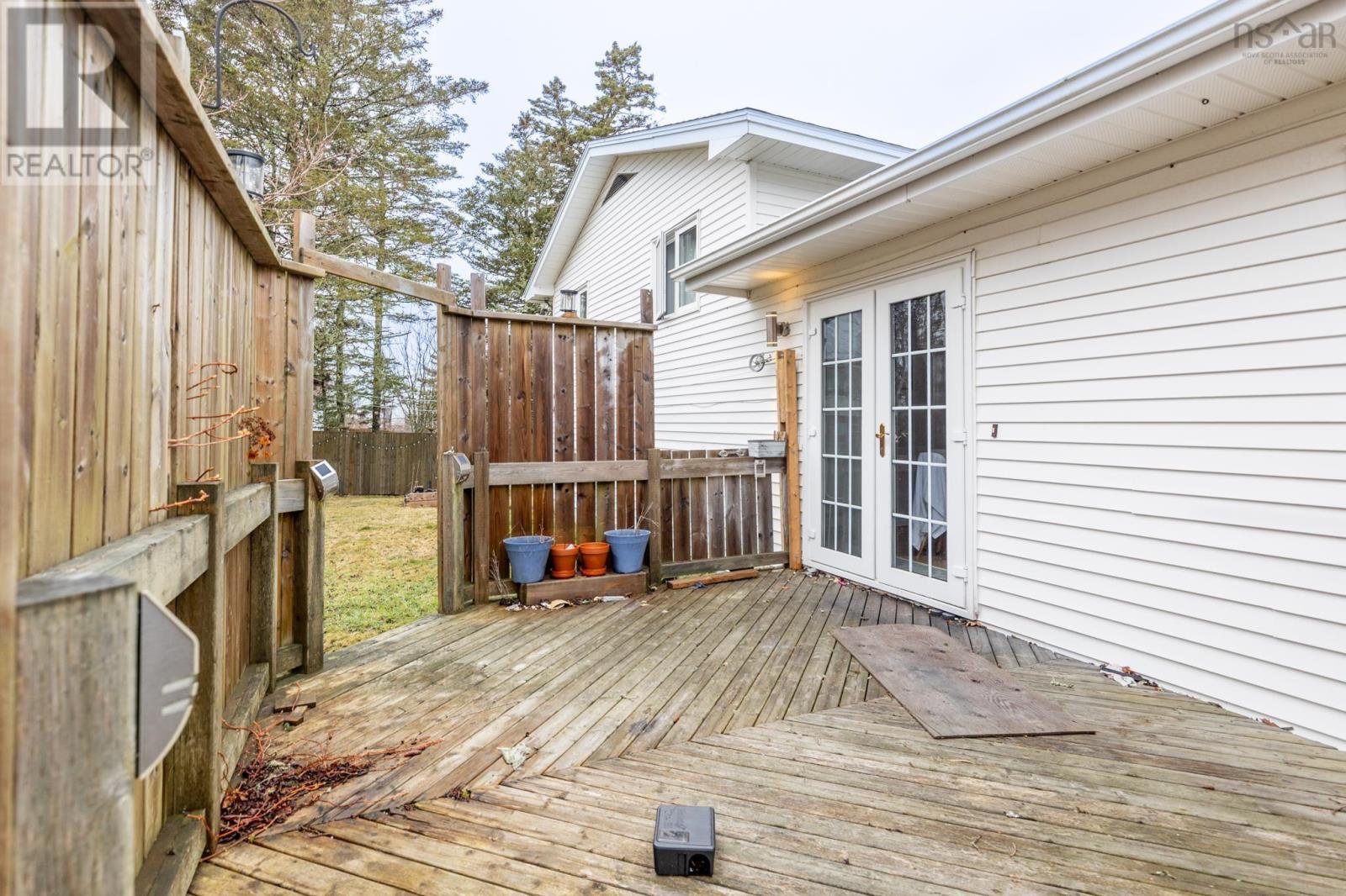 10 Sprucewood Drive, Yarmouth, Nova Scotia  B5A 4J9 - Photo 32 - 202600598