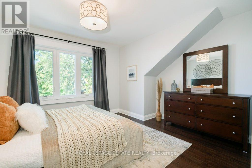 331 Scarborough Road, Toronto, Ontario  M4E 3M9 - Photo 18 - E12907820