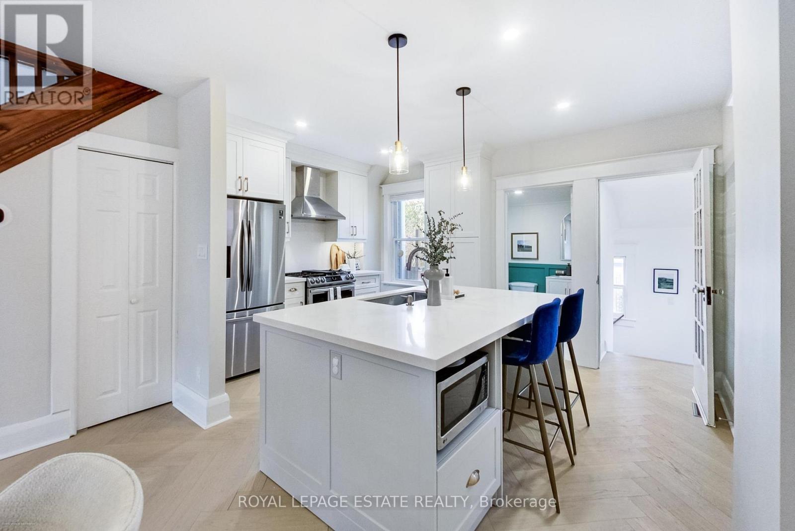 344 Springdale Boulevard, Toronto, Ontario  M4C 2A4 - Photo 13 - E12907932