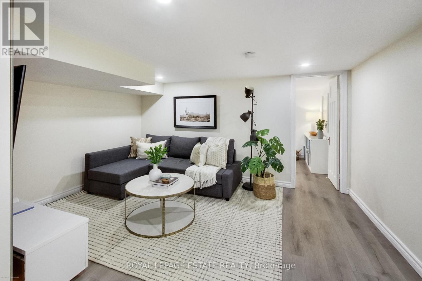 344 Springdale Boulevard, Toronto, Ontario  M4C 2A4 - Photo 24 - E12907932