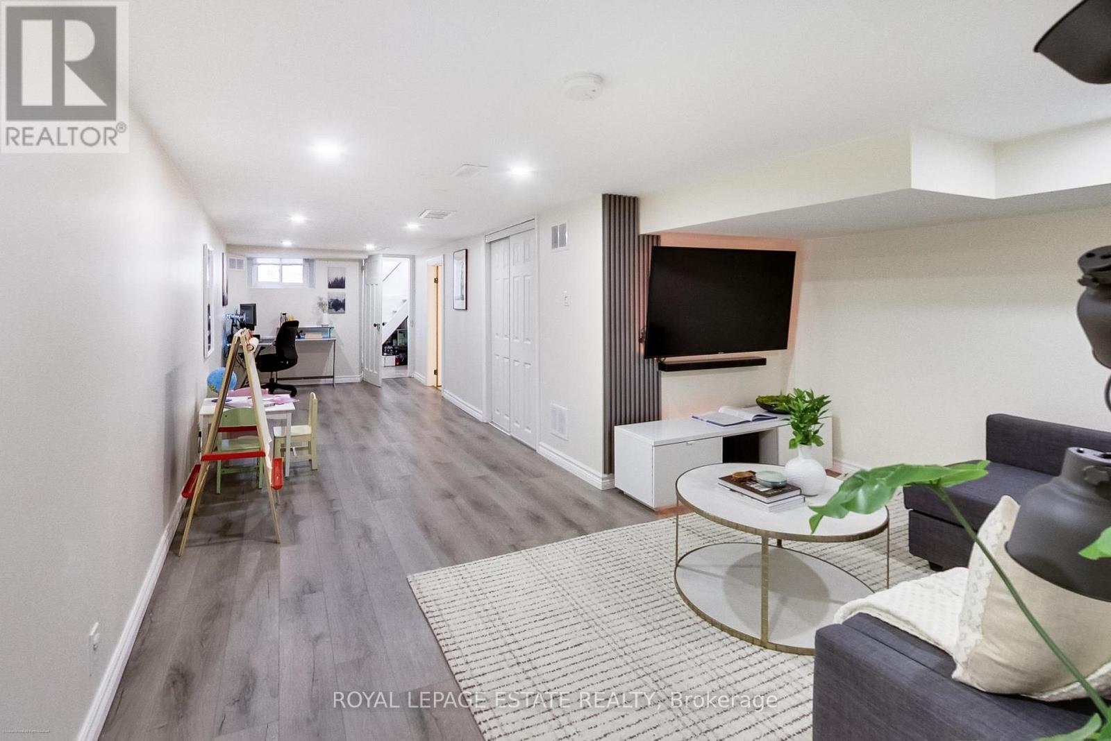 344 Springdale Boulevard, Toronto, Ontario  M4C 2A4 - Photo 25 - E12907932