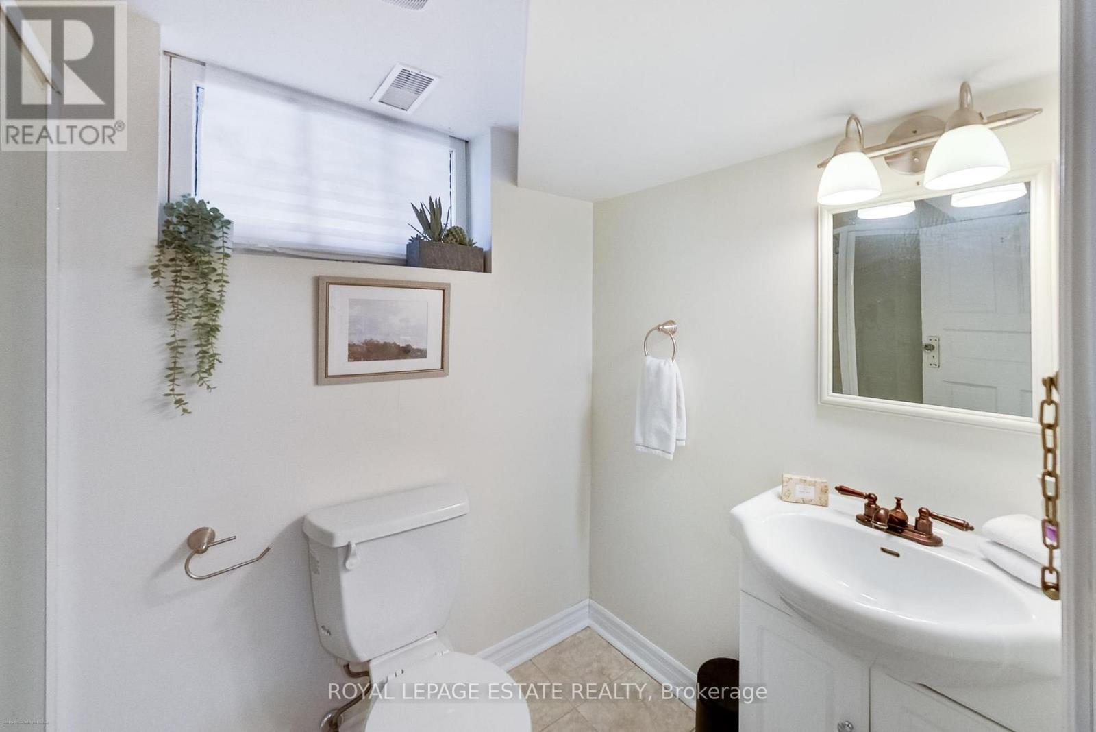 344 Springdale Boulevard, Toronto, Ontario  M4C 2A4 - Photo 29 - E12907932