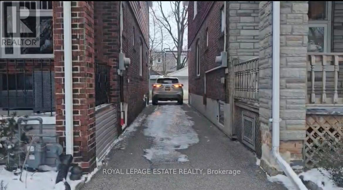 344 Springdale Boulevard, Toronto, Ontario  M4C 2A4 - Photo 34 - E12907932