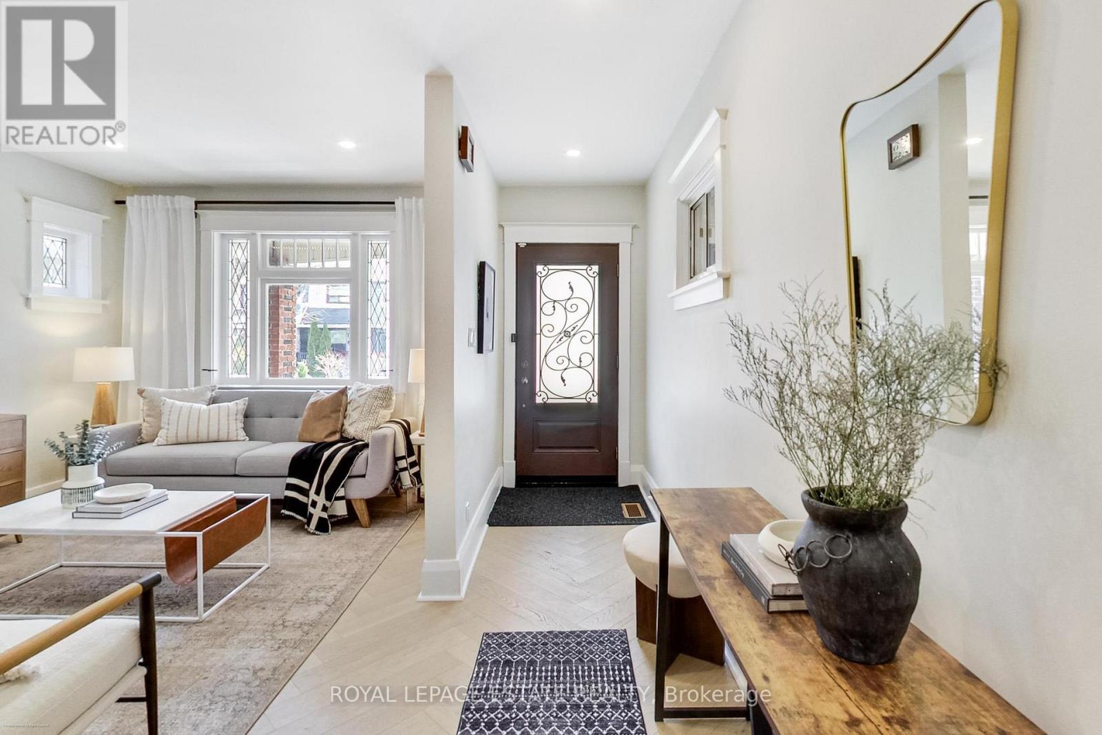 344 Springdale Boulevard, Toronto, Ontario  M4C 2A4 - Photo 5 - E12907932