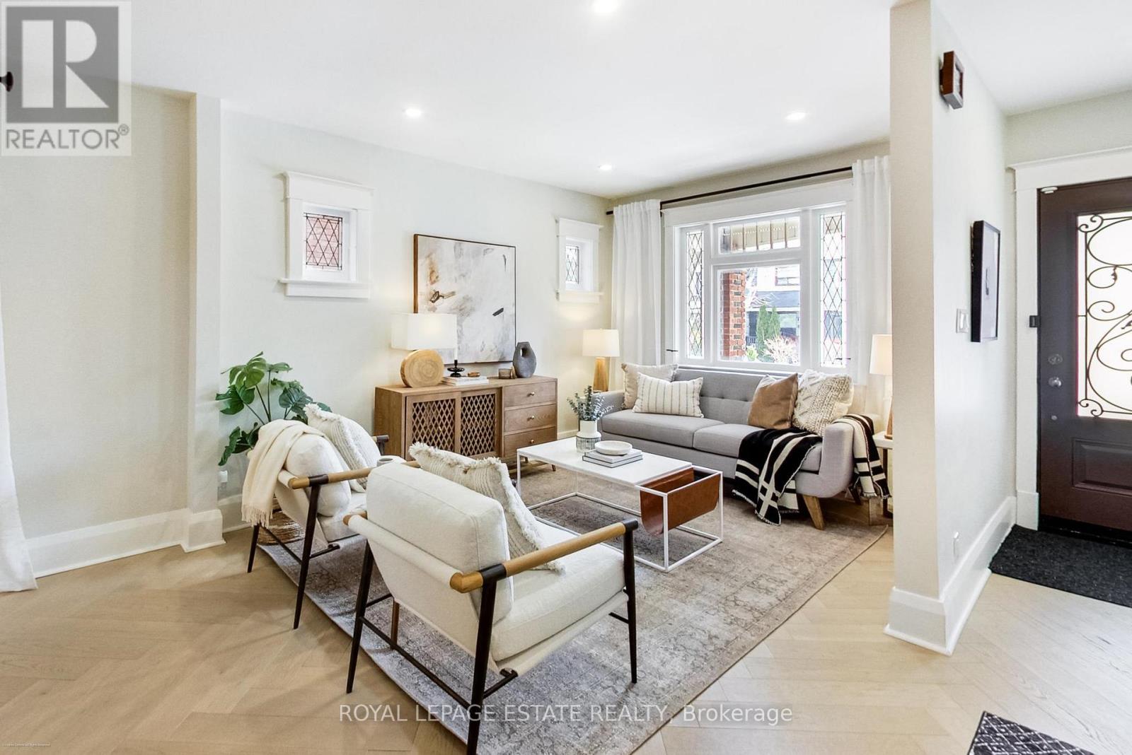 344 Springdale Boulevard, Toronto, Ontario  M4C 2A4 - Photo 8 - E12907932