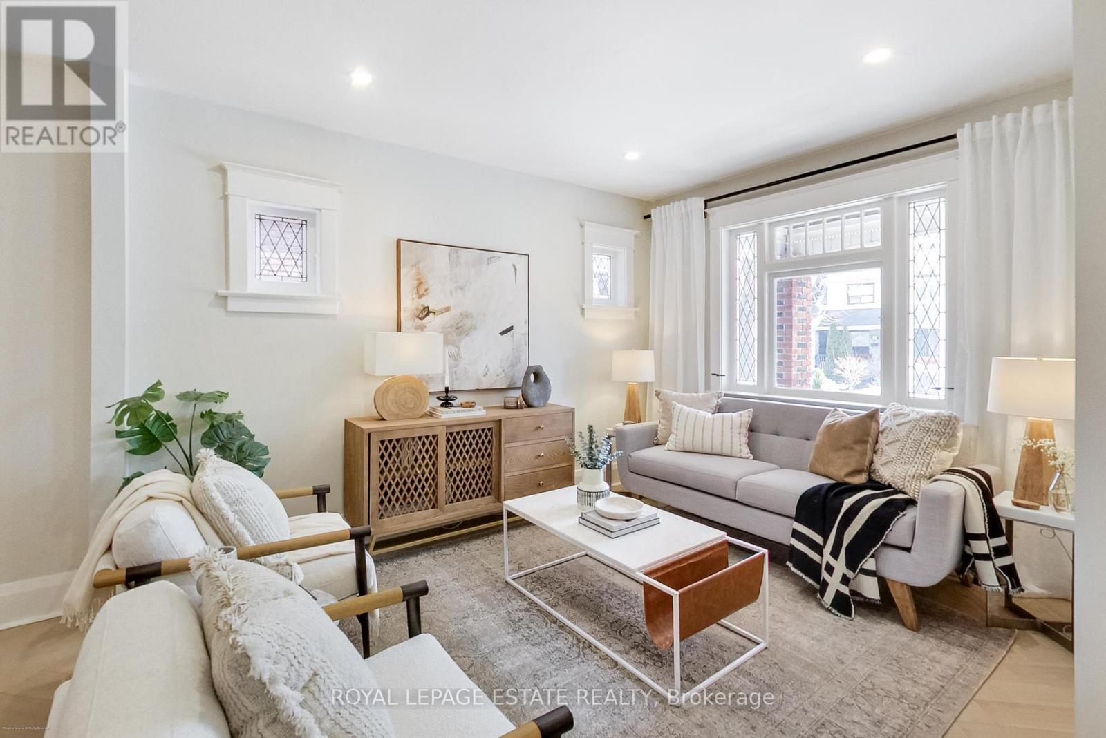 344 Springdale Boulevard, Toronto, Ontario  M4C 2A4 - Photo 9 - E12907932