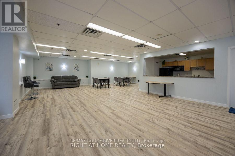 305 - 102 Aspen Springs Drive, Clarington, Ontario  L1C 5N6 - Photo 9 - E12907960