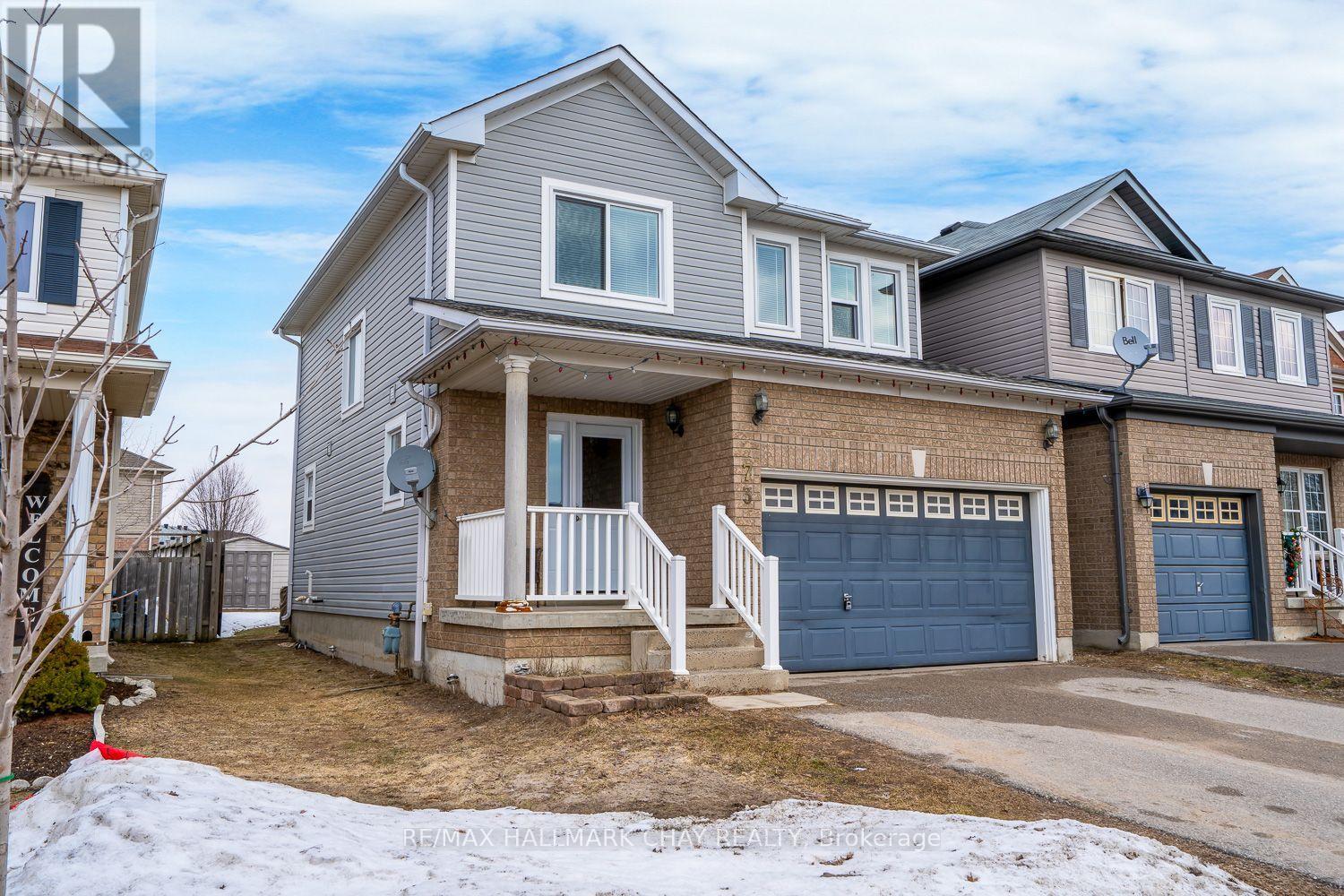 73 Stonemount Crescent, Essa (Angus), Ontario  L0M 1B4 - Photo 1 - N12908004