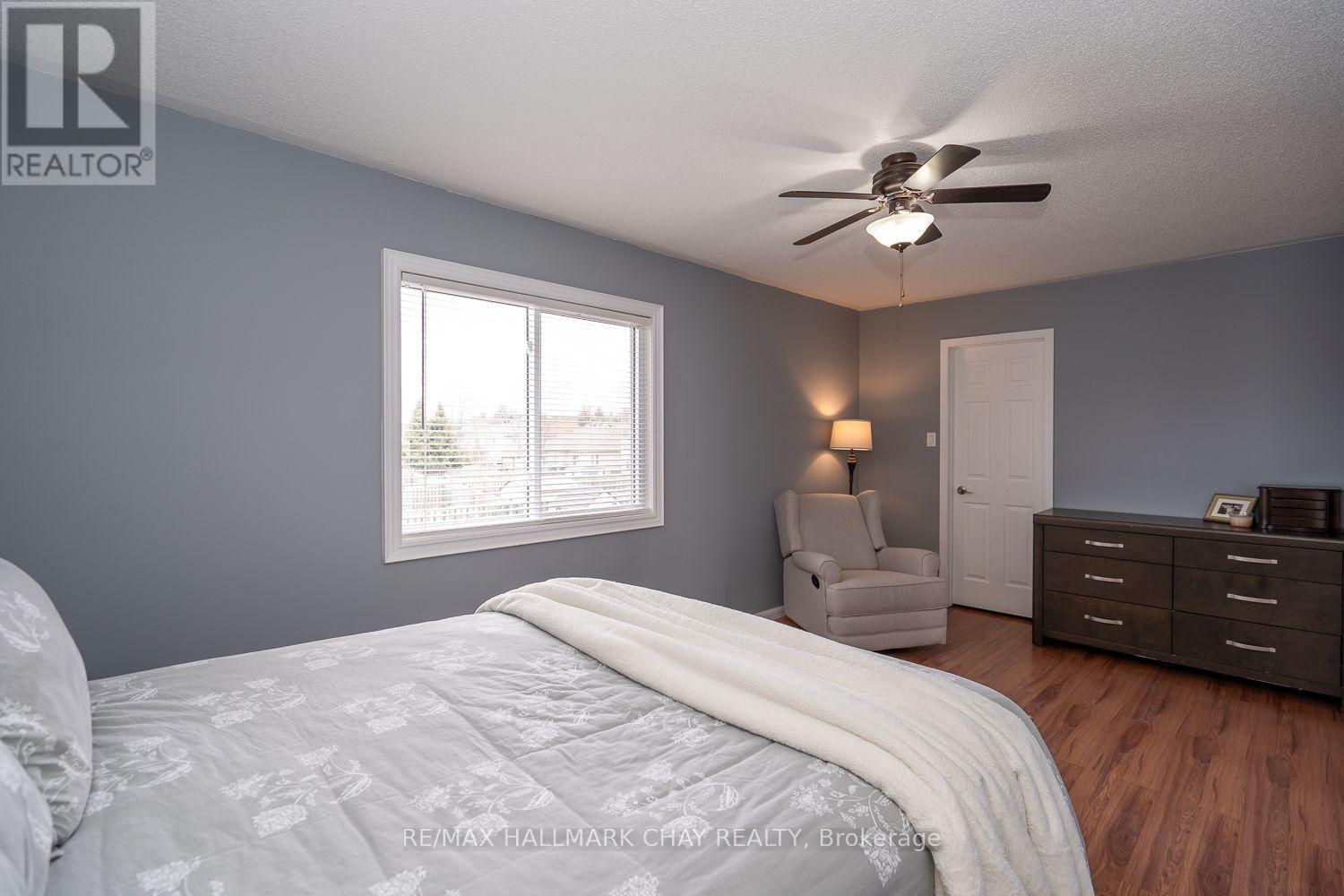 73 Stonemount Crescent, Essa (Angus), Ontario  L0M 1B4 - Photo 24 - N12908004