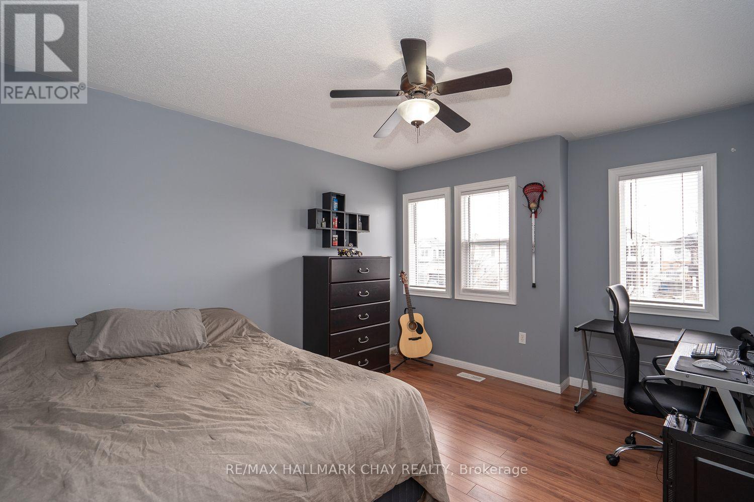 73 Stonemount Crescent, Essa (Angus), Ontario  L0M 1B4 - Photo 28 - N12908004