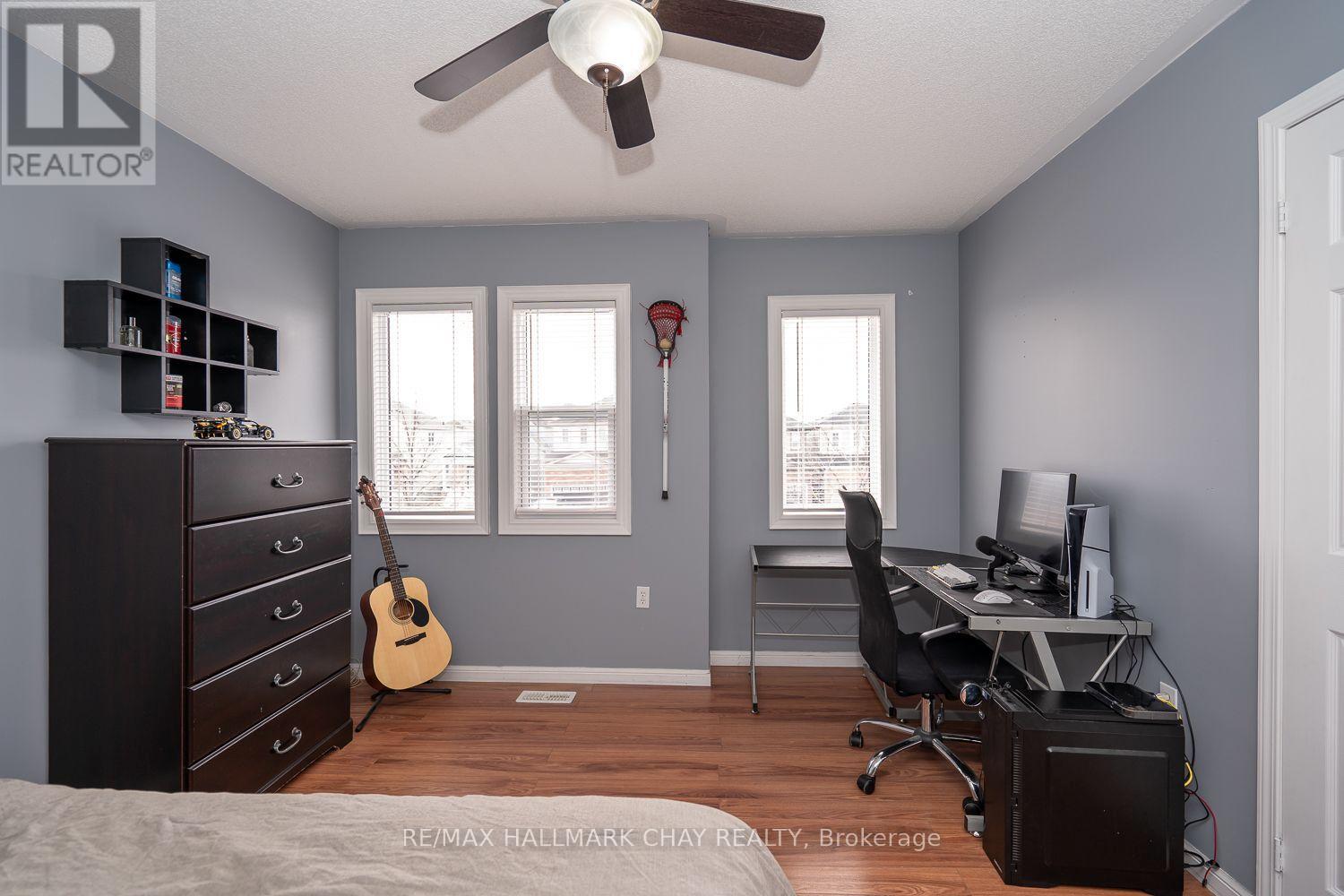 73 Stonemount Crescent, Essa (Angus), Ontario  L0M 1B4 - Photo 29 - N12908004