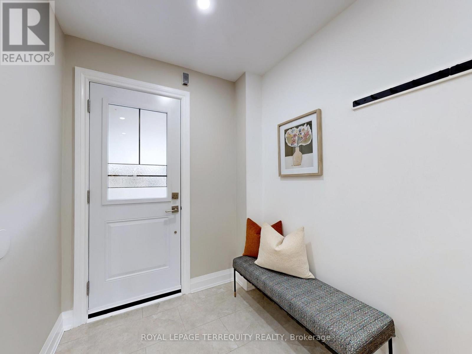 122 - 455 Apache Court, Mississauga, Ontario  L4Z 3W8 - Photo 4 - W12907942