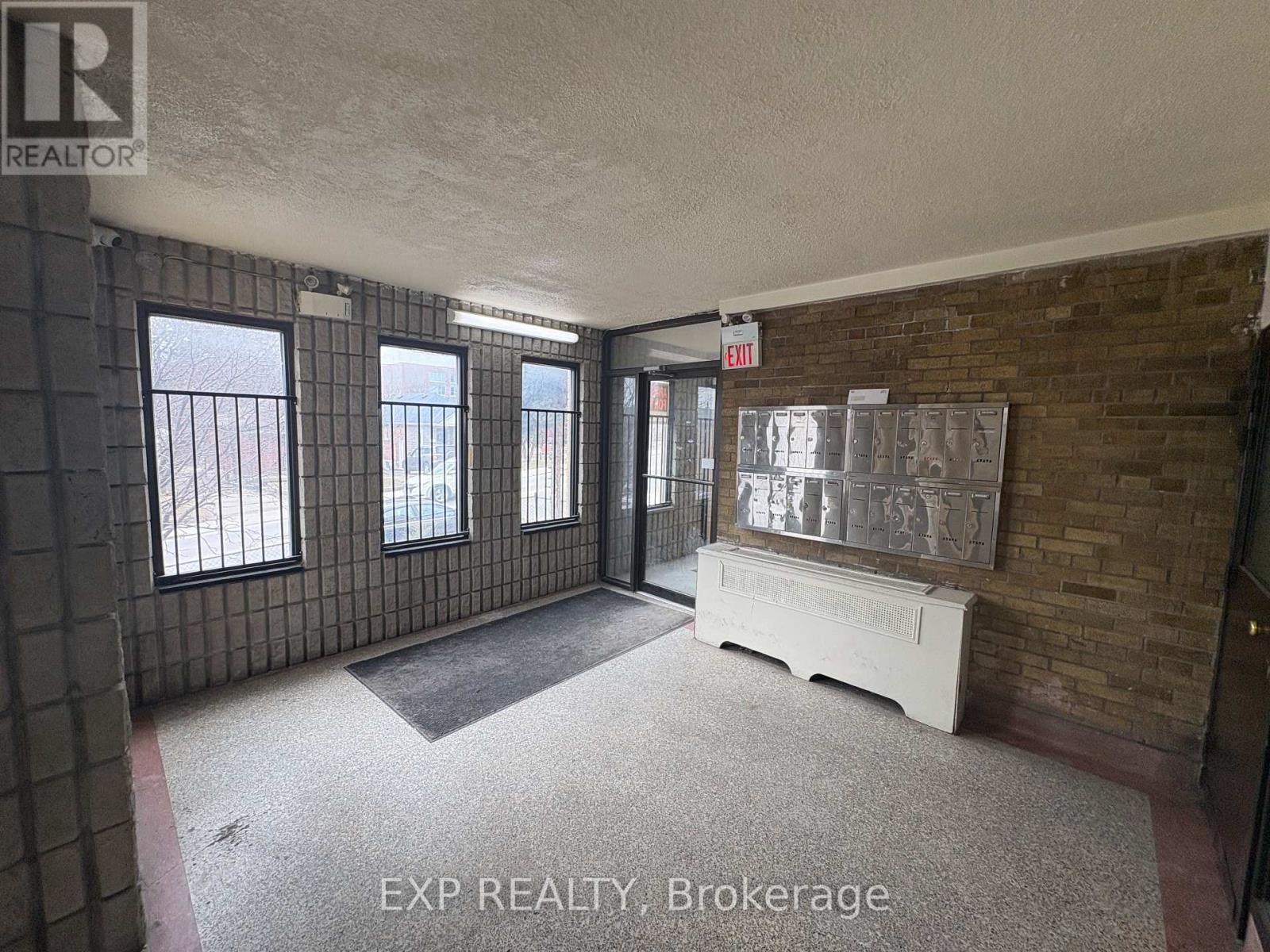 C5 - 531 Caledonia Road, Toronto (Caledonia-Fairbank), Ontario  M6E 4V3 - Photo 2 - W12907980