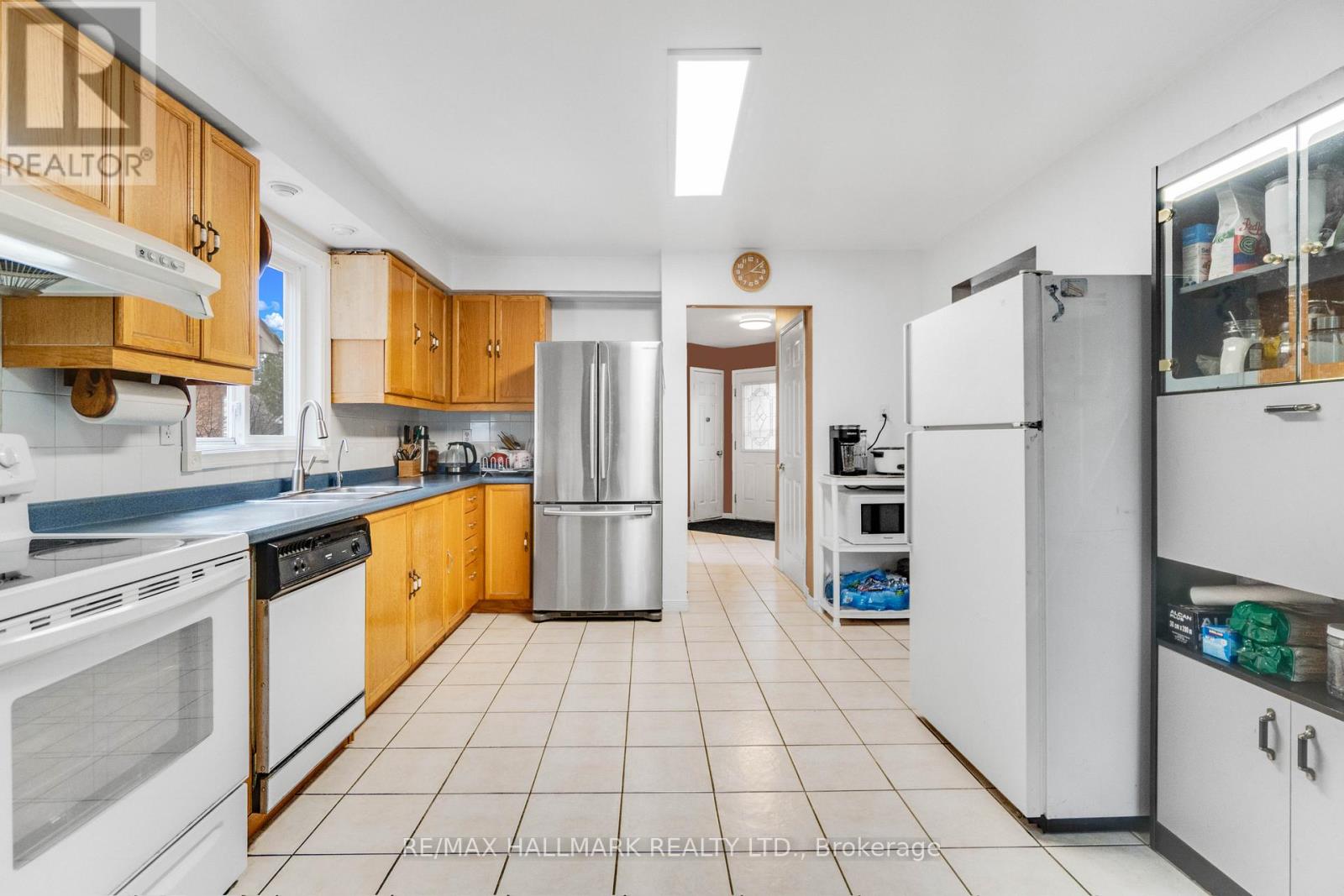 3310 Greenbelt Crescent, Mississauga, Ontario  L5N 5X1 - Photo 11 - W12907996