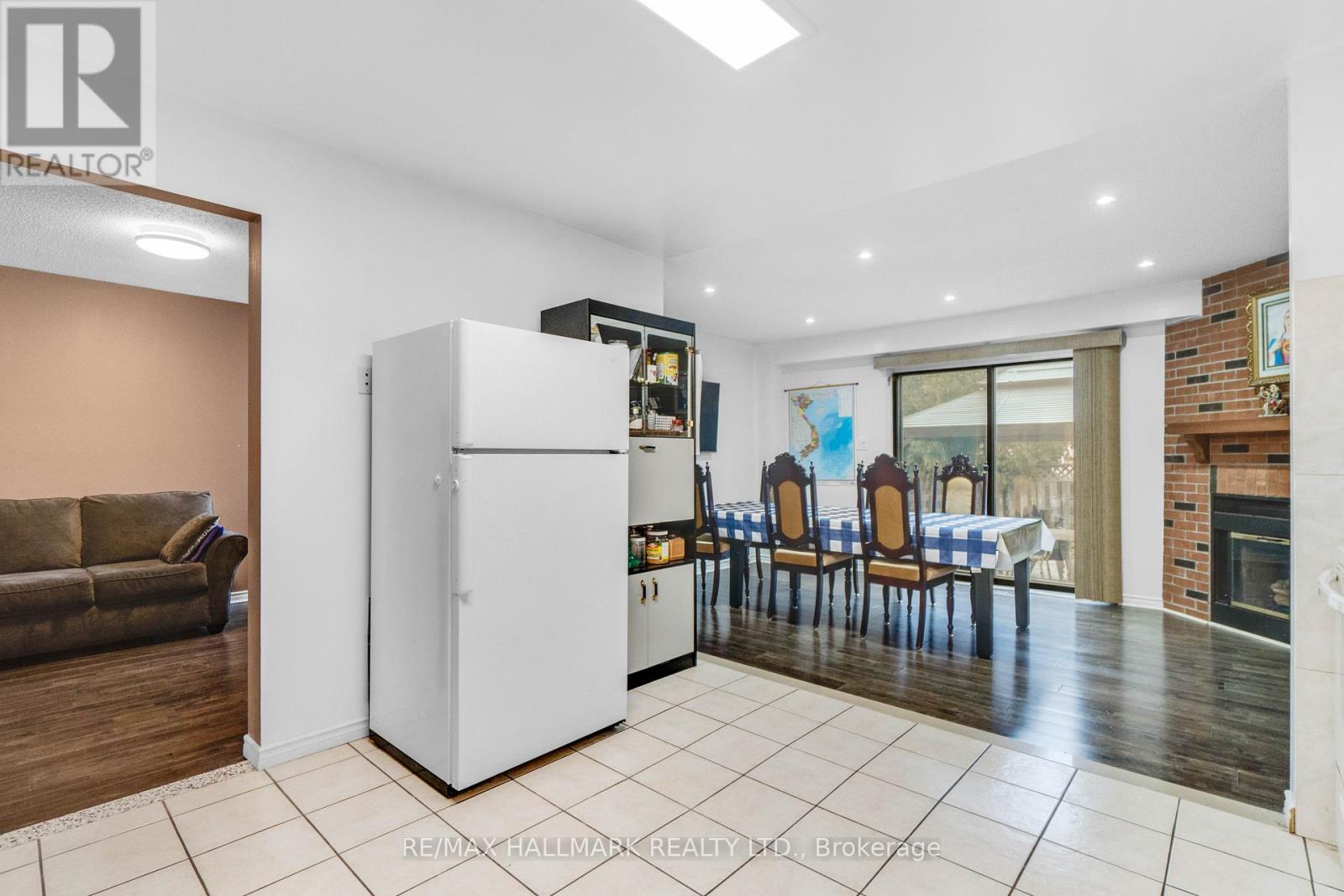 3310 Greenbelt Crescent, Mississauga, Ontario  L5N 5X1 - Photo 12 - W12907996