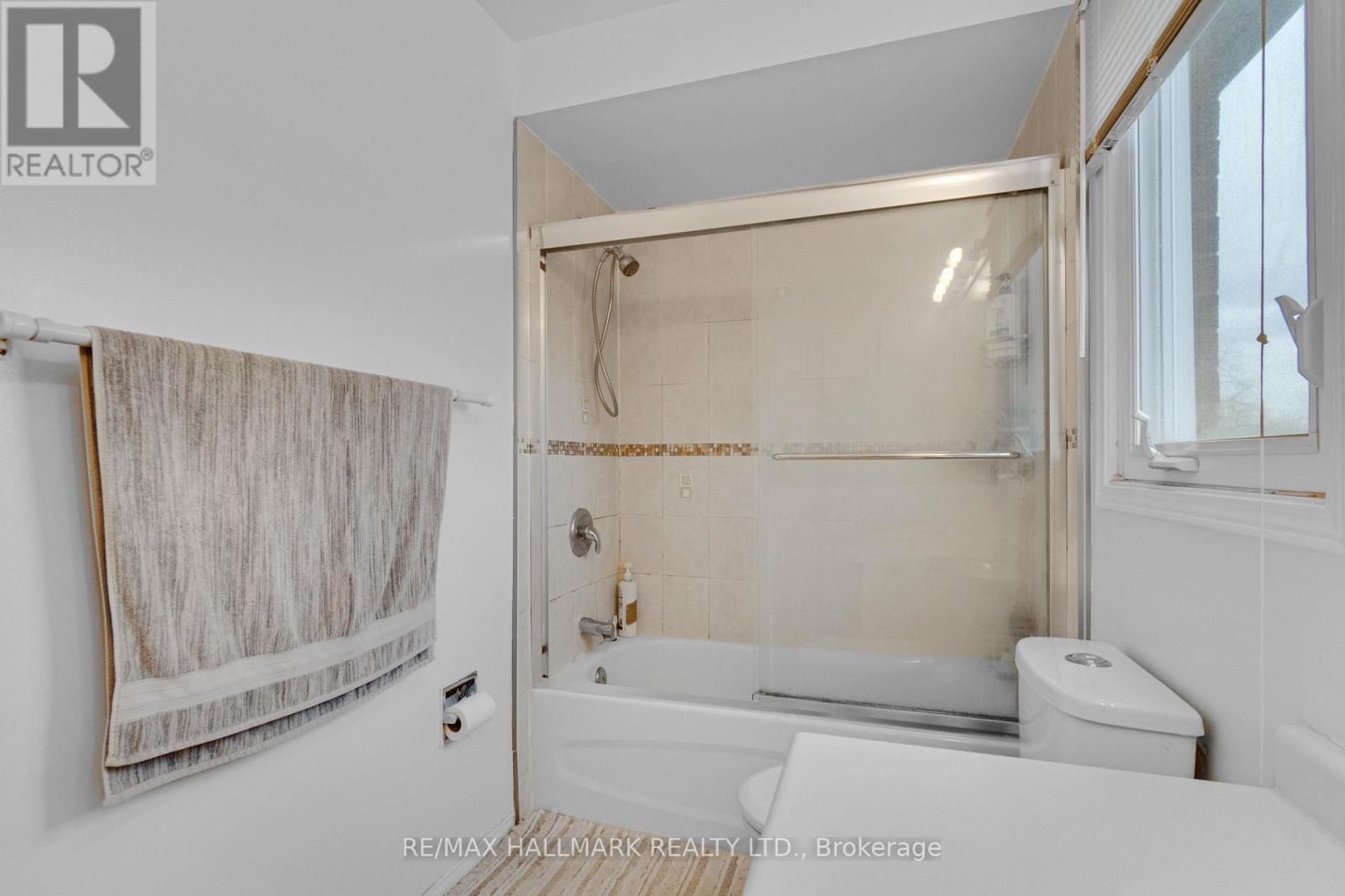 3310 Greenbelt Crescent, Mississauga, Ontario  L5N 5X1 - Photo 30 - W12907996