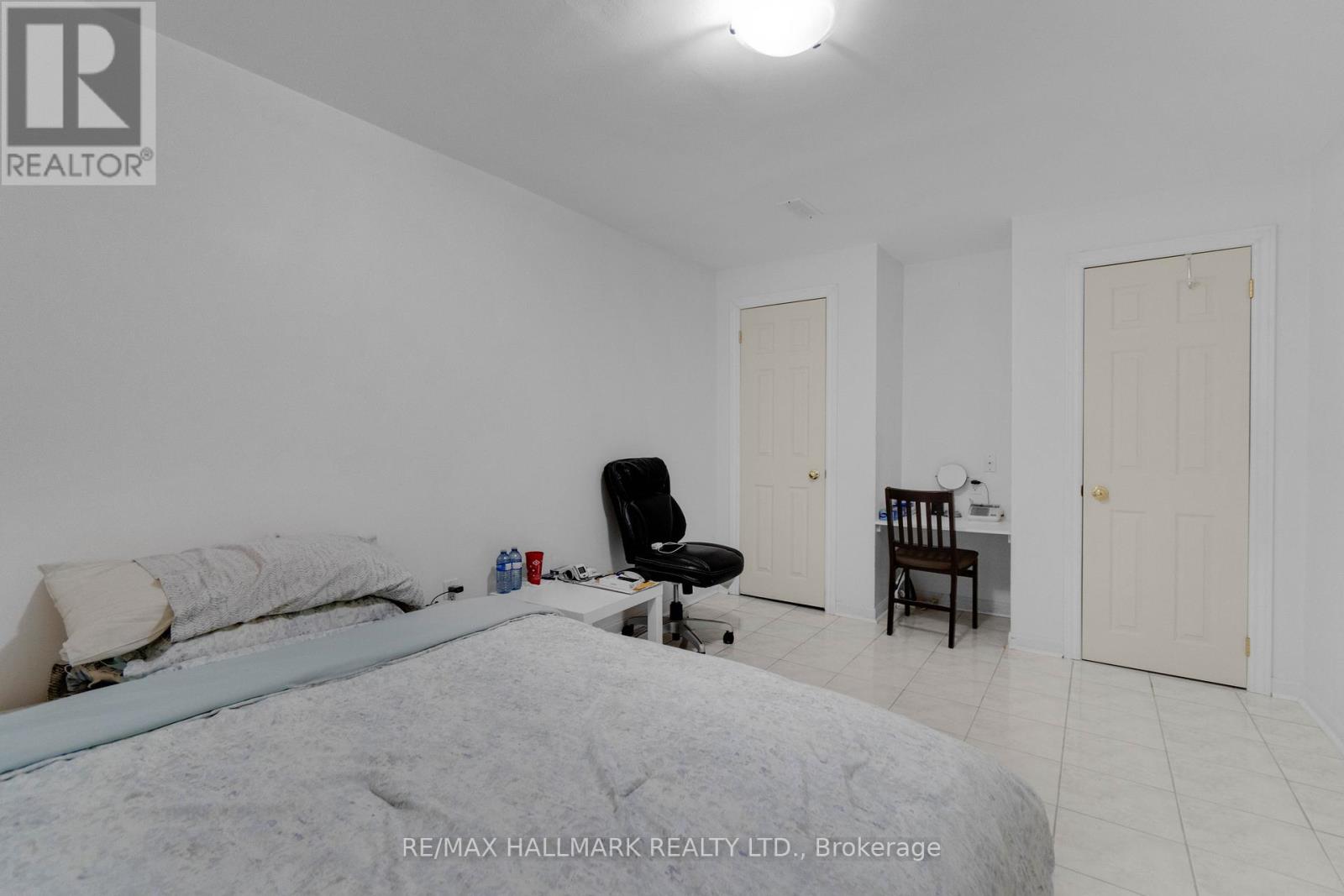 3310 Greenbelt Crescent, Mississauga, Ontario  L5N 5X1 - Photo 35 - W12907996