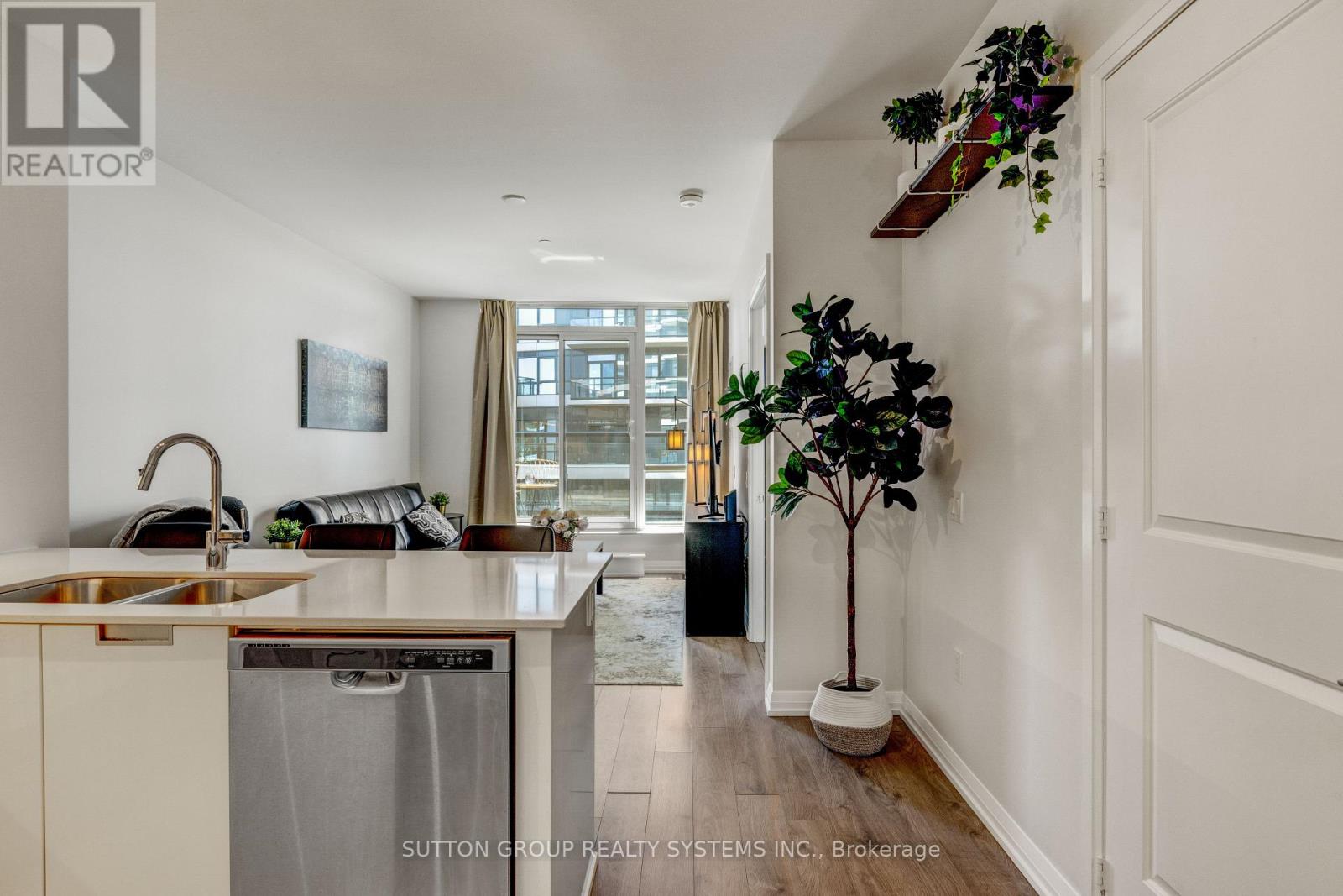 316 - 35 Watergarden Drive, Mississauga, Ontario  L5R 0G8 - Photo 12 - W12908014