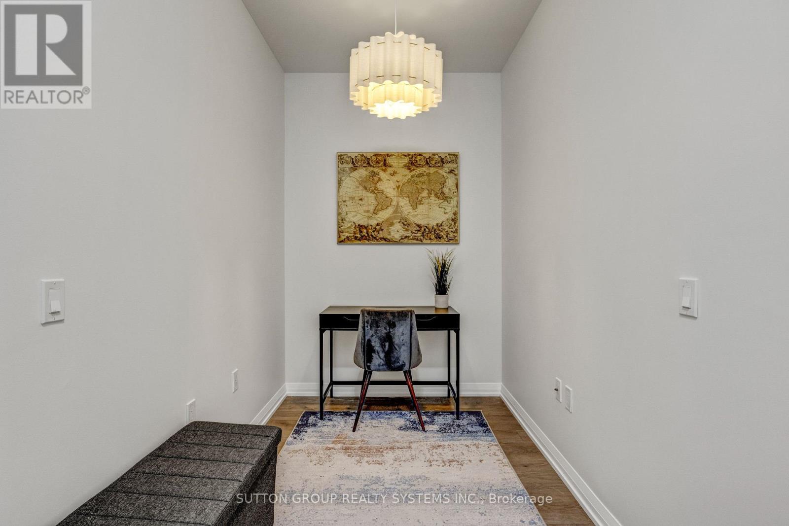 316 - 35 Watergarden Drive, Mississauga, Ontario  L5R 0G8 - Photo 5 - W12908014