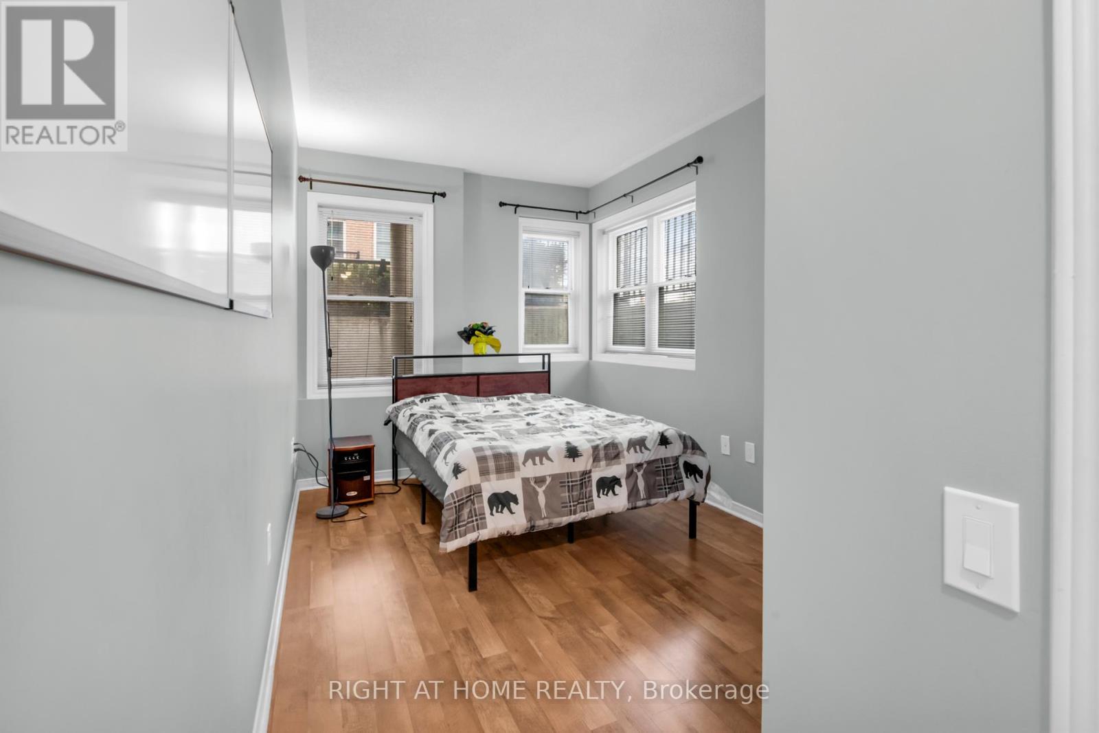 Townhome 50 - 760 Lawrence Avenue W, Toronto, Ontario M6A 3E7 - Photo 17 - W12908016