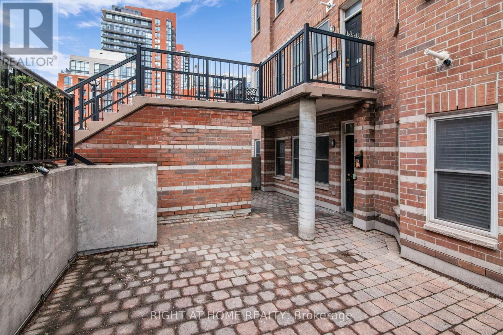 Townhome 50 - 760 Lawrence Avenue W, Toronto, Ontario M6A 3E7 - Photo 30 - W12908016