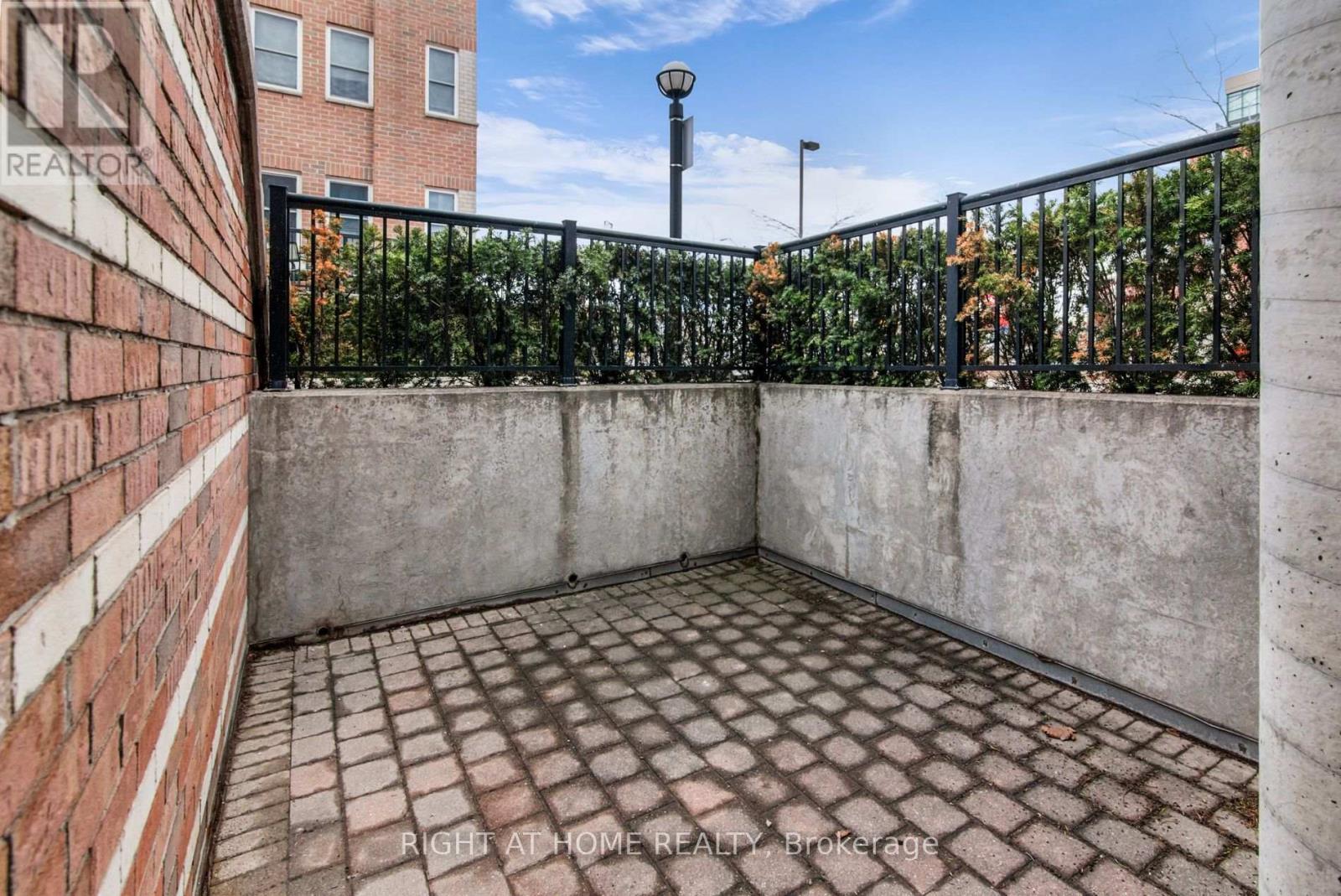 Townhome 50 - 760 Lawrence Avenue W, Toronto, Ontario M6A 3E7 - Photo 32 - W12908016