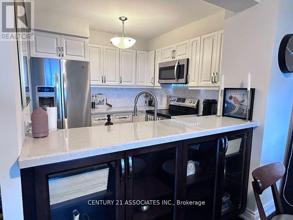 1201 - 2155 Burnhamthorpe Road W, Mississauga, Ontario  L5L 5P4 - Photo 10 - W12908020