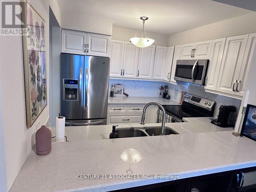 1201 - 2155 Burnhamthorpe Road W, Mississauga, Ontario  L5L 5P4 - Photo 11 - W12908020