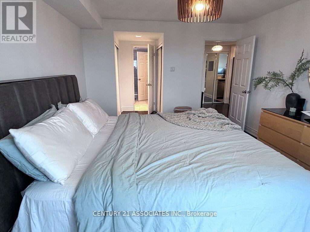 1201 - 2155 Burnhamthorpe Road W, Mississauga, Ontario  L5L 5P4 - Photo 16 - W12908020