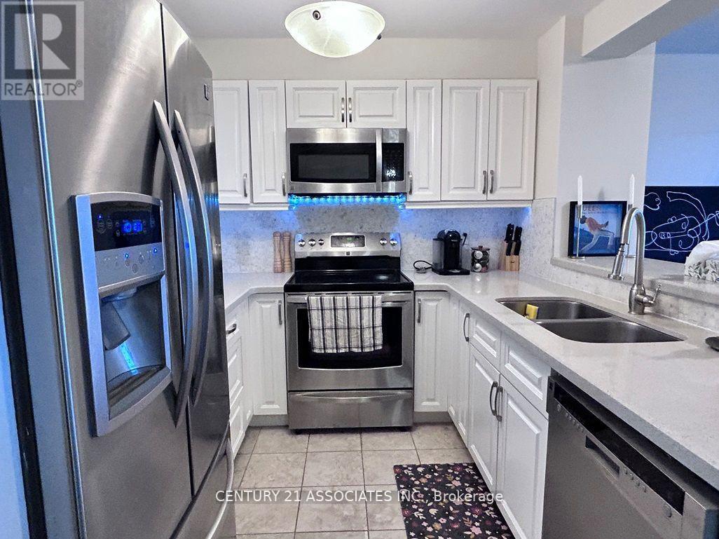 1201 - 2155 Burnhamthorpe Road W, Mississauga, Ontario  L5L 5P4 - Photo 9 - W12908020