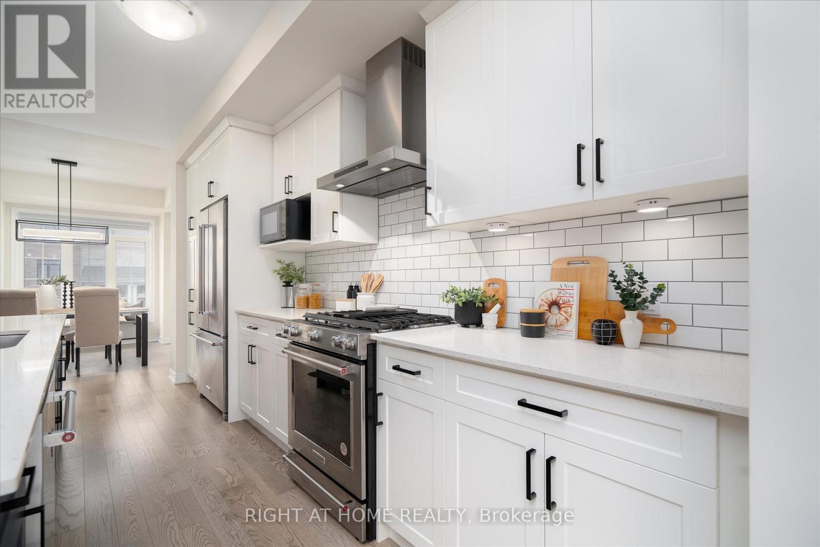 87 Dorian Drive, Whitby, Ontario  L1P 0C8 - Photo 5 - E12908054