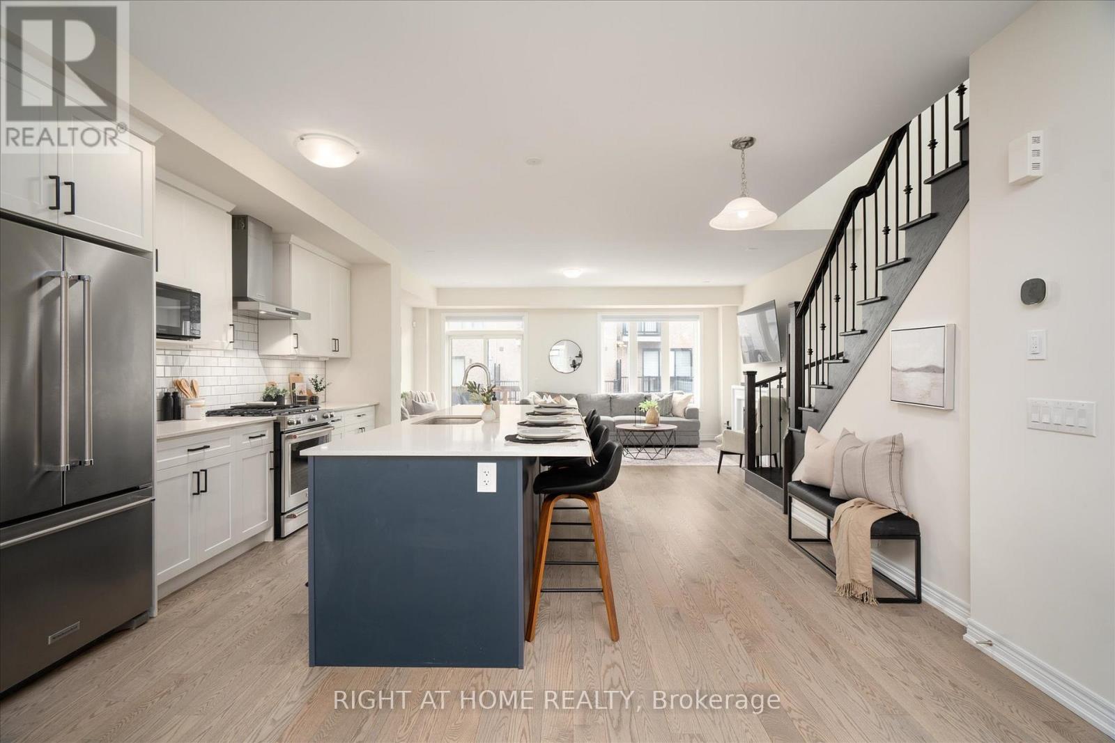 87 Dorian Drive, Whitby, Ontario  L1P 0C8 - Photo 6 - E12908054