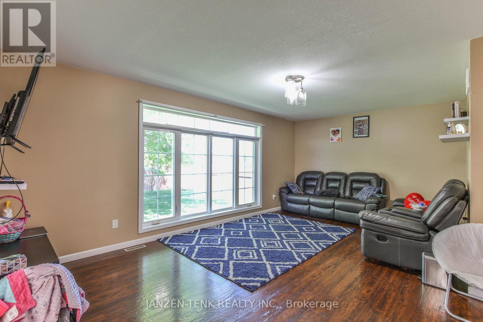 6770 Plank Road, Bayham, Ontario  N0J 1Z0 - Photo 5 - X12908064