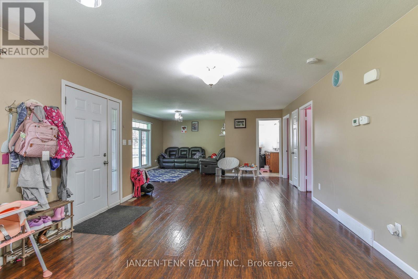 6770 Plank Road, Bayham, Ontario  N0J 1Z0 - Photo 9 - X12908064