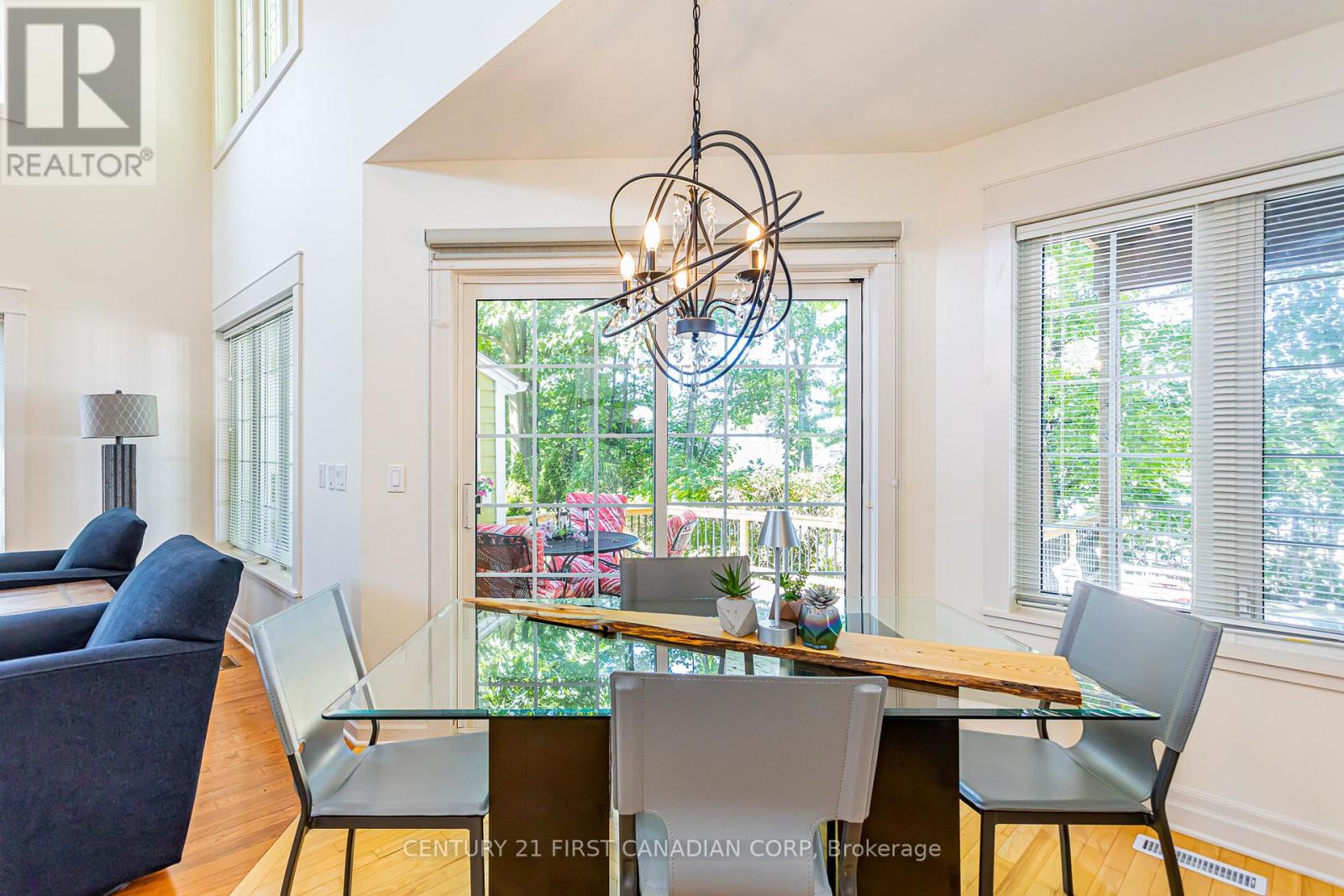 12 Harbour Park Court, Lambton Shores, Ontario  M0M 1T0 - Photo 17 - X12908076