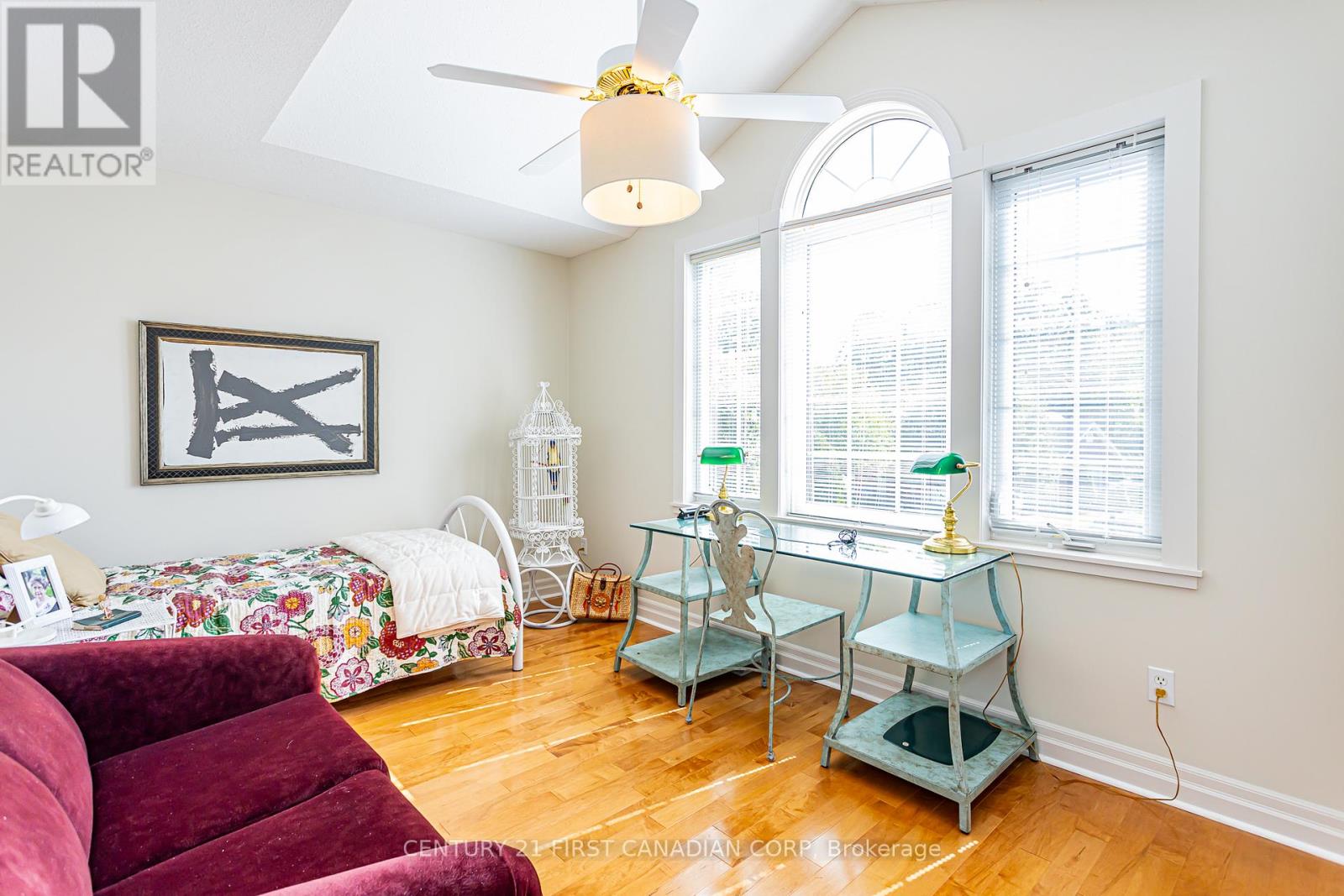 12 Harbour Park Court, Lambton Shores, Ontario  M0M 1T0 - Photo 26 - X12908076